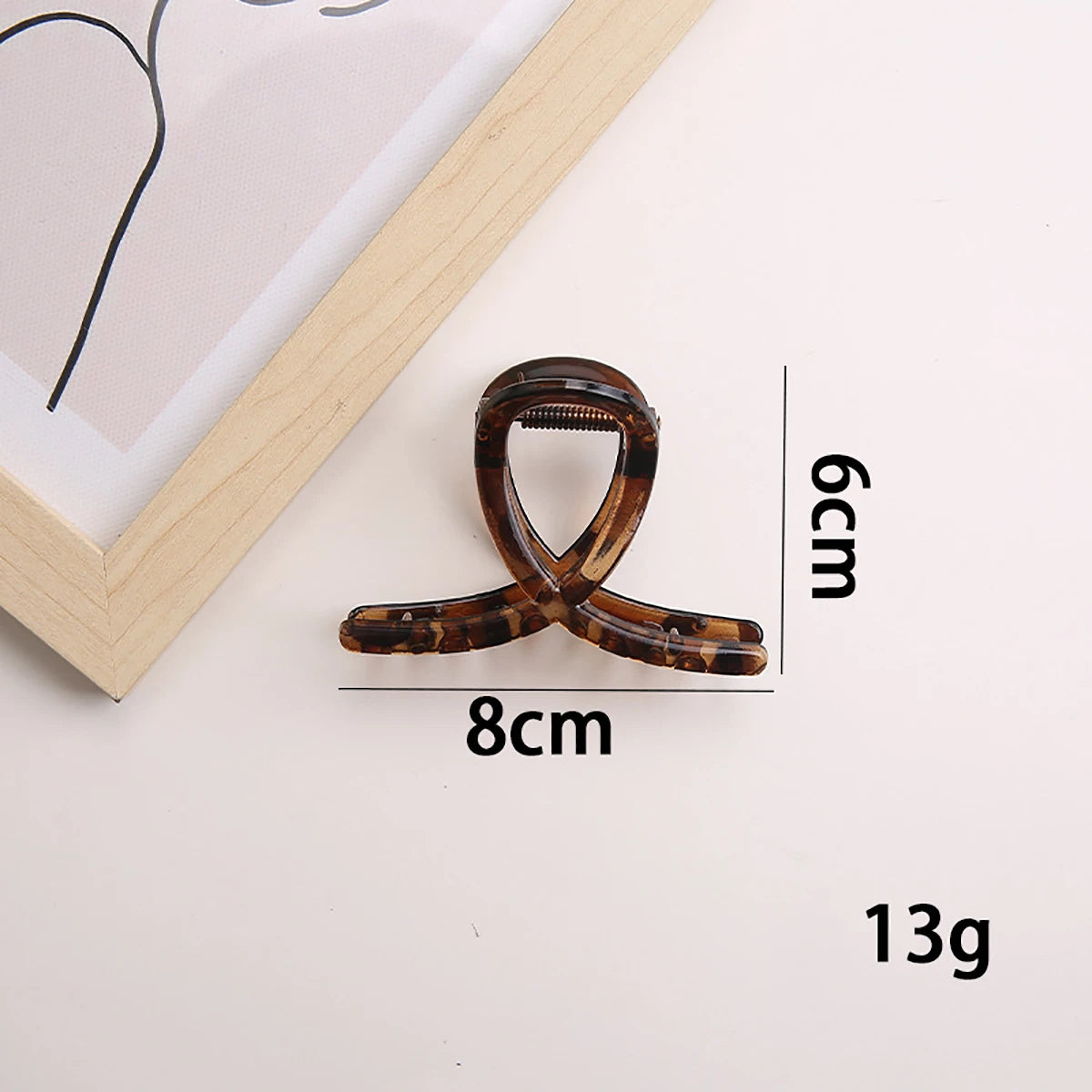 Women's Y2K Wavy High Glossy Amber Brown Large Lightweight Plastic Hair Clip Elegant and Minimalistic - Kellylooks Shop