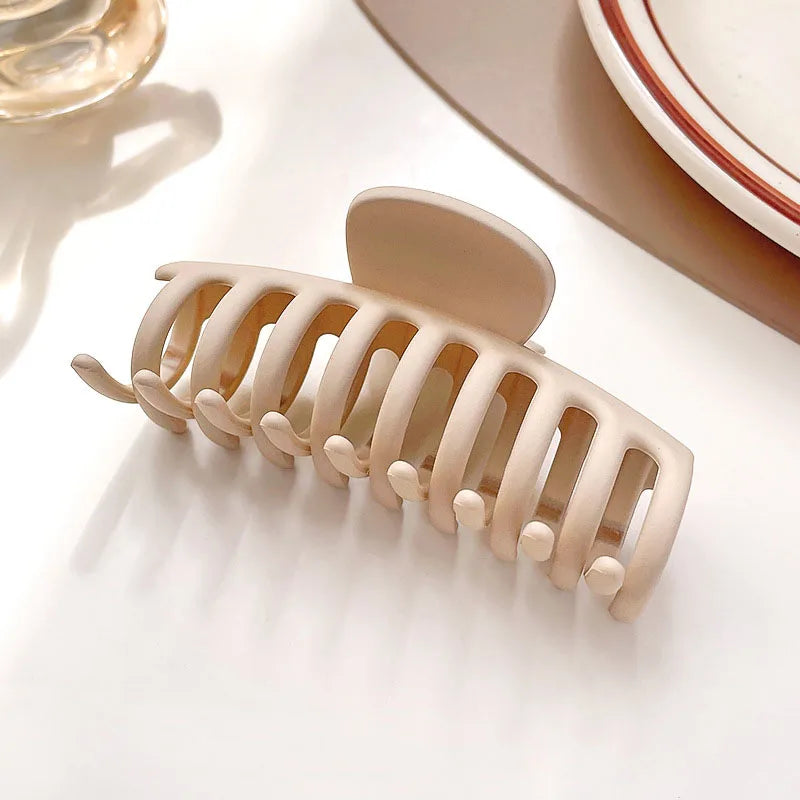 Women Elegant Brown Beige Flower Geometric Hair Claw Lady Temperament Solid Hair Clip Toothed Hairpin Fashion Hair Accessories - Kellylooks Shop