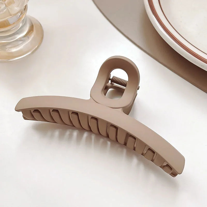 Women Elegant Brown Beige Flower Geometric Hair Claw Lady Temperament Solid Hair Clip Toothed Hairpin Fashion Hair Accessories - Kellylooks Shop