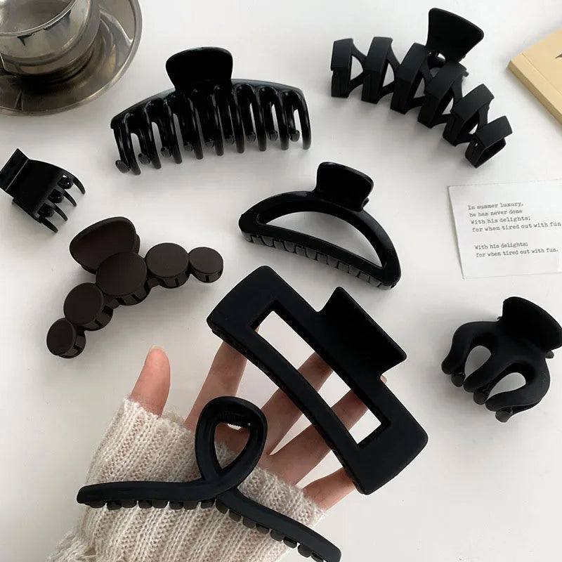 Women Elegant Black Geometric Plastic Hair Claw Lady Sweet Long Hair Holder Toothed Hair Clips Hairpins Fashion Hair Accessories - Kellylooks Shop