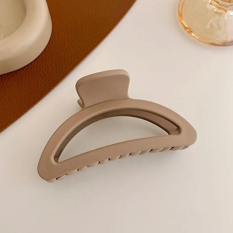 Women Elegant Brown Beige Flower Geometric Hair Claw Lady Temperament Solid Hair Clip Toothed Hairpin Fashion Hair Accessories - Kellylooks Shop