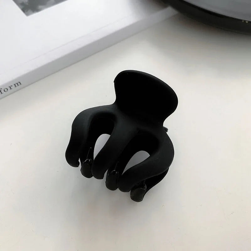 Women Elegant Black Geometric Plastic Hair Claw Lady Sweet Long Hair Holder Toothed Hair Clips Hairpins Fashion Hair Accessories - Kellylooks Shop