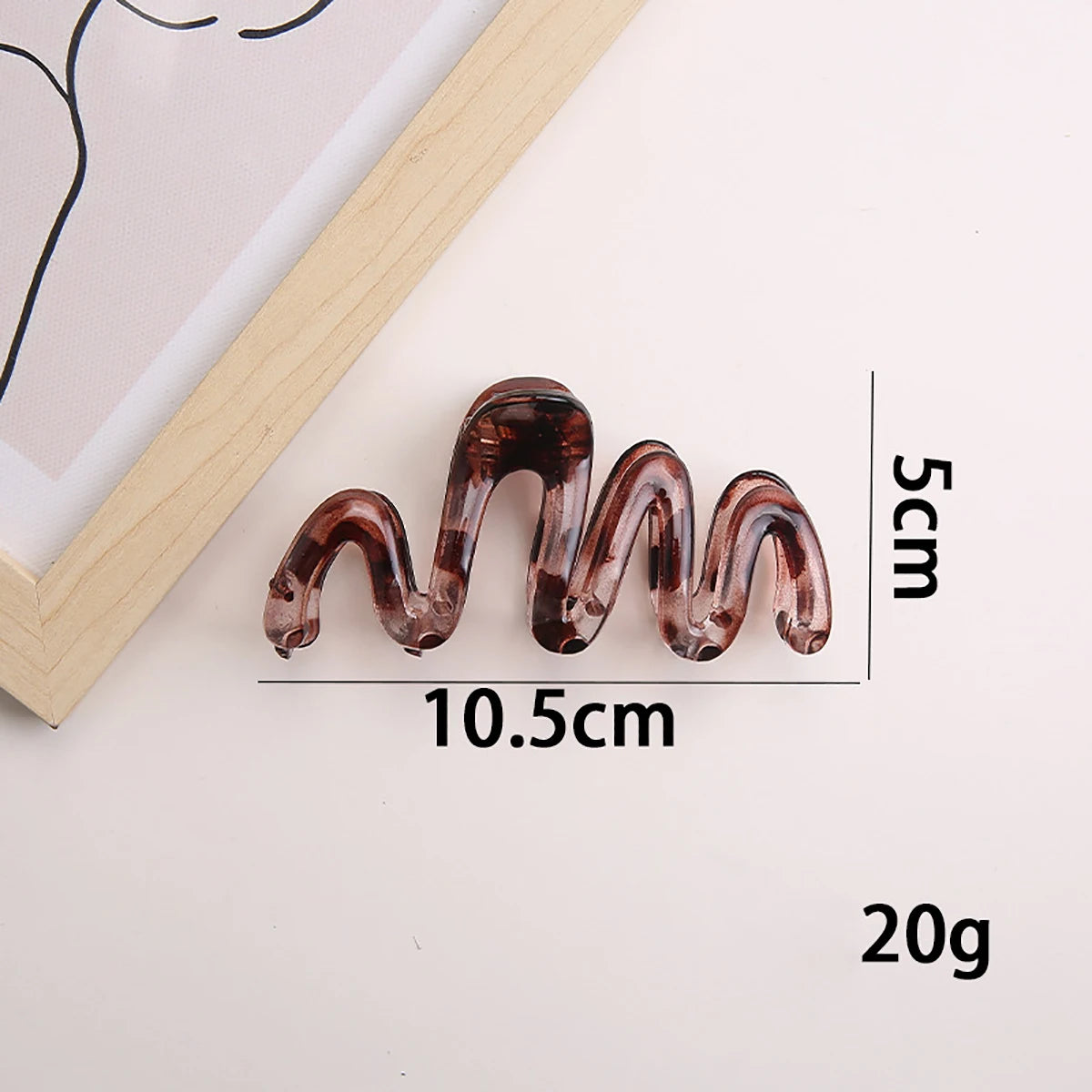 Women's Y2K Wavy High Glossy Amber Brown Large Lightweight Plastic Hair Clip Elegant and Minimalistic - Kellylooks Shop