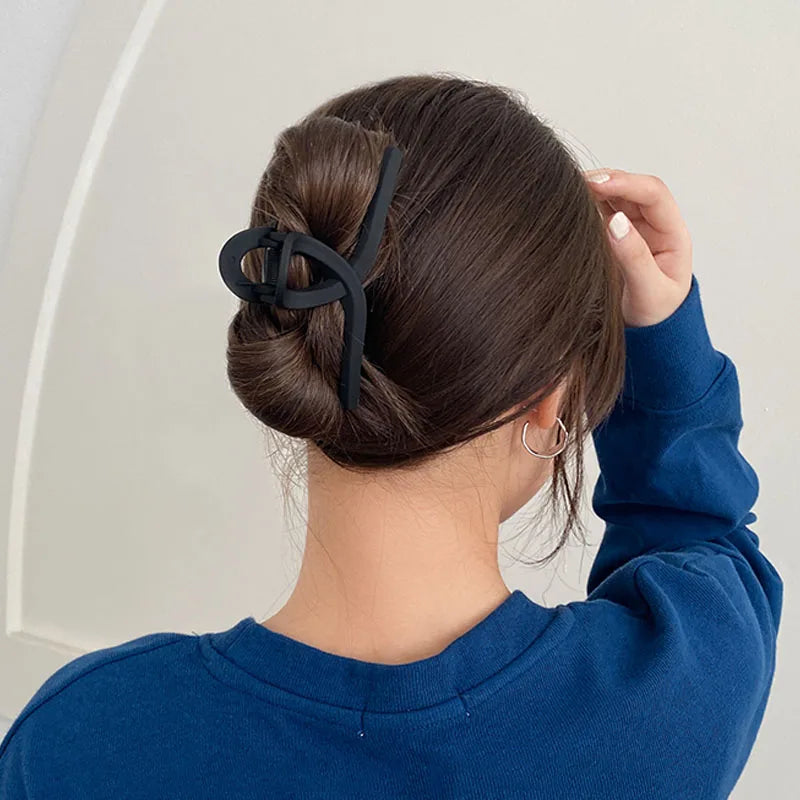 Women Elegant Black Geometric Plastic Hair Claw Lady Sweet Long Hair Holder Toothed Hair Clips Hairpins Fashion Hair Accessories - Kellylooks Shop