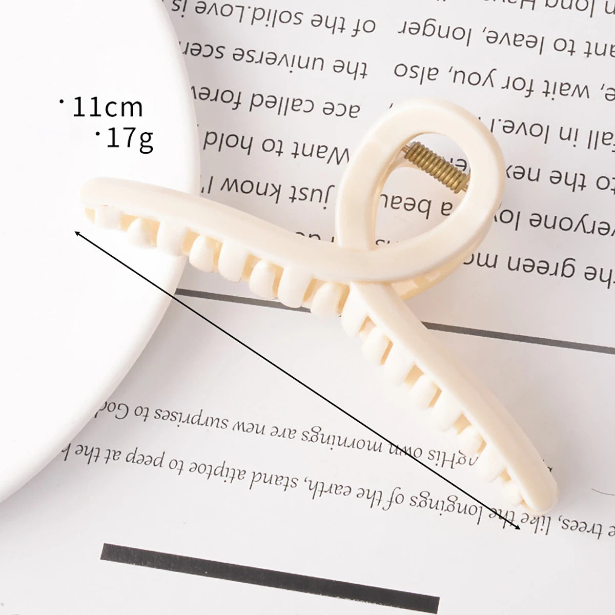 Women's Y2K Wavy High Glossy Amber Brown Large Lightweight Plastic Hair Clip Elegant and Minimalistic - Kellylooks Shop